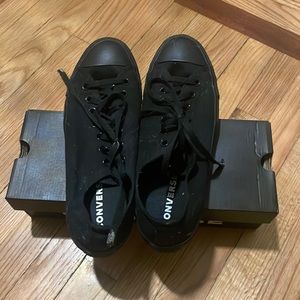 mens convetse like new worn a few times